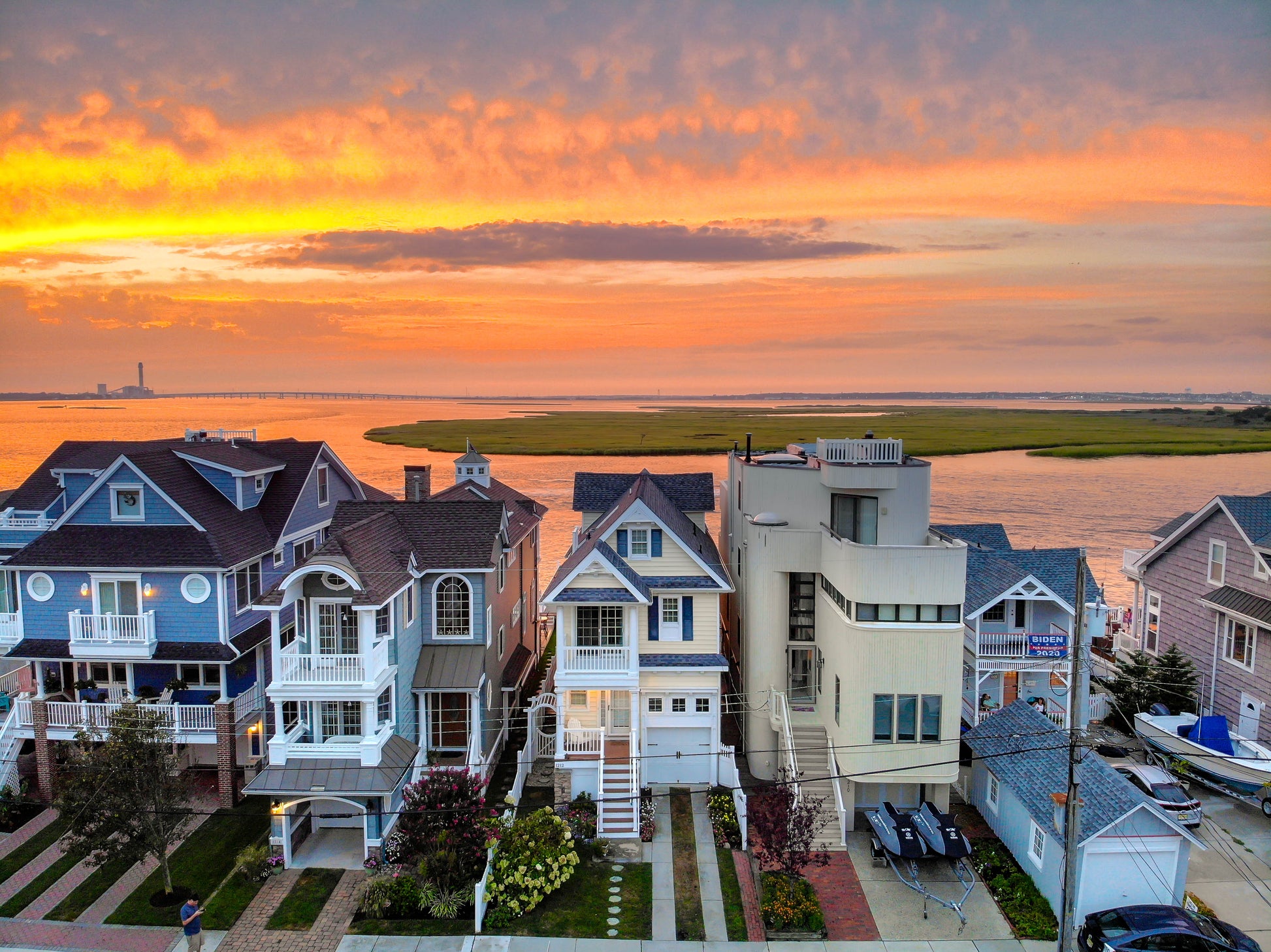 Custom photos of your Beach House / Home image 0