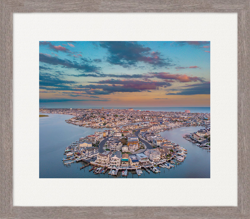 Lagoon Circle image 0