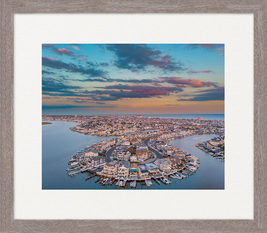 Lagoon Circle image 0